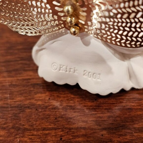 Angel Cheeks Leprechaun Angel Figurine With Green Hat & Shamrock By Kirk 2001 - Picture 3 of 5